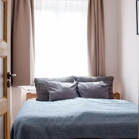 Better Than * Boedapest